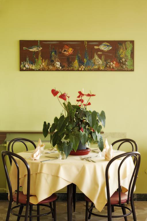 Hotel Bristol Laigueglia Εξωτερικό φωτογραφία