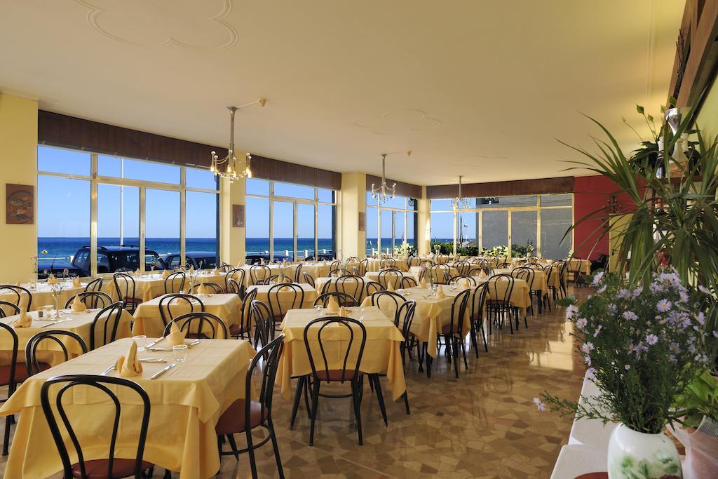 Hotel Bristol Laigueglia Εξωτερικό φωτογραφία