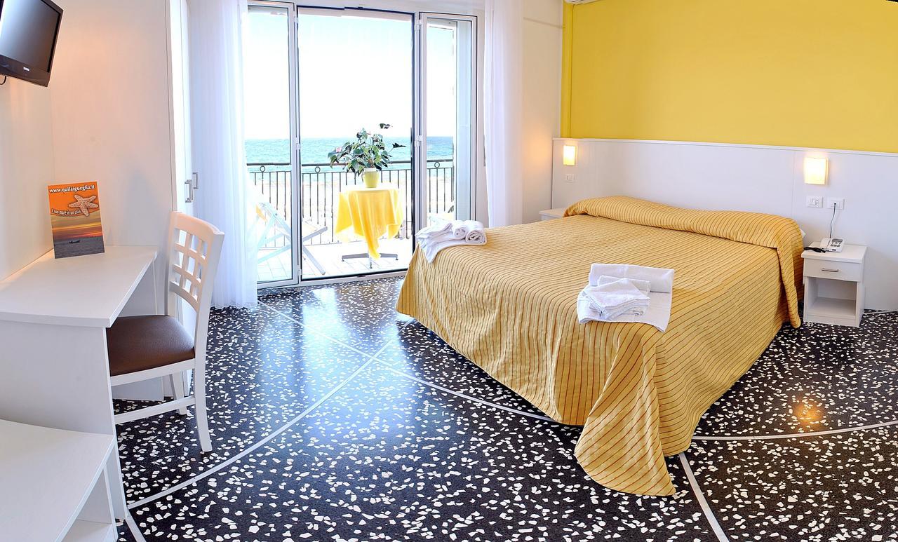 Hotel Bristol Laigueglia Εξωτερικό φωτογραφία