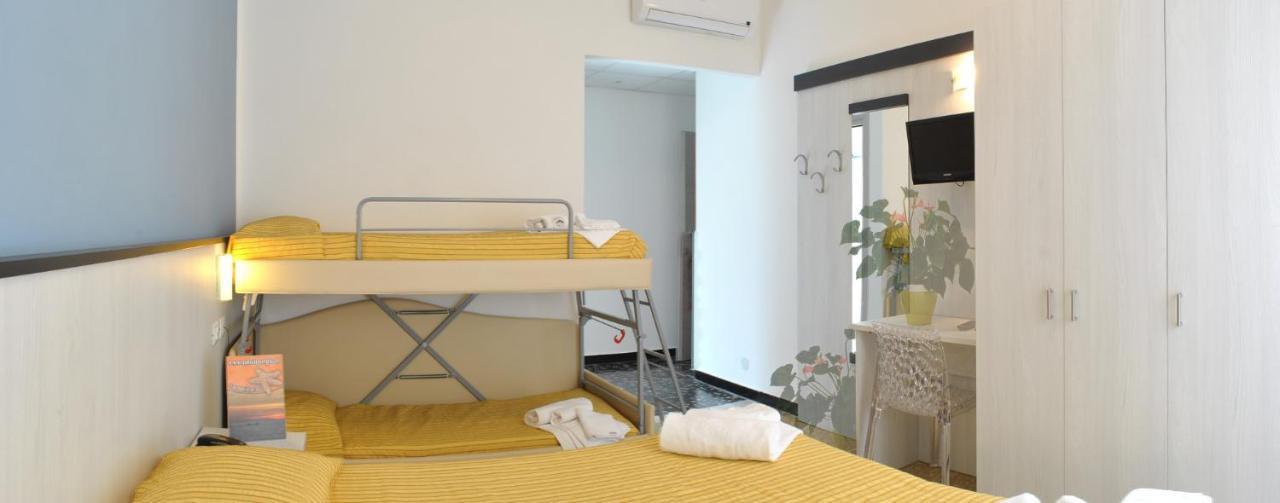 Hotel Bristol Laigueglia Εξωτερικό φωτογραφία